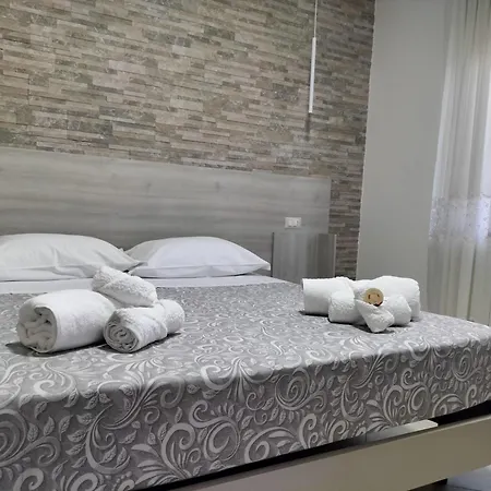 Hera Tropea Rooms-3